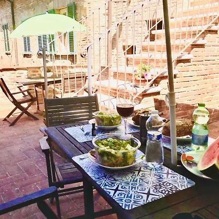 Πανσιόν La Dimora Nel Corso Montepulciano Stazione